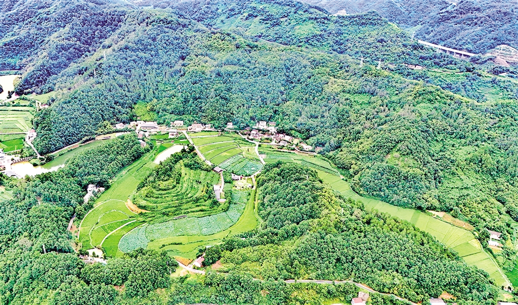 秀色石泉迎客来